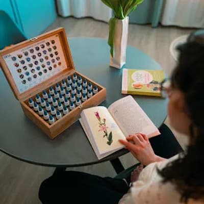 Alyssa Veronneau - Conseillère Fleurs de Bach & Massage du Cuir Chevelu Haguenau